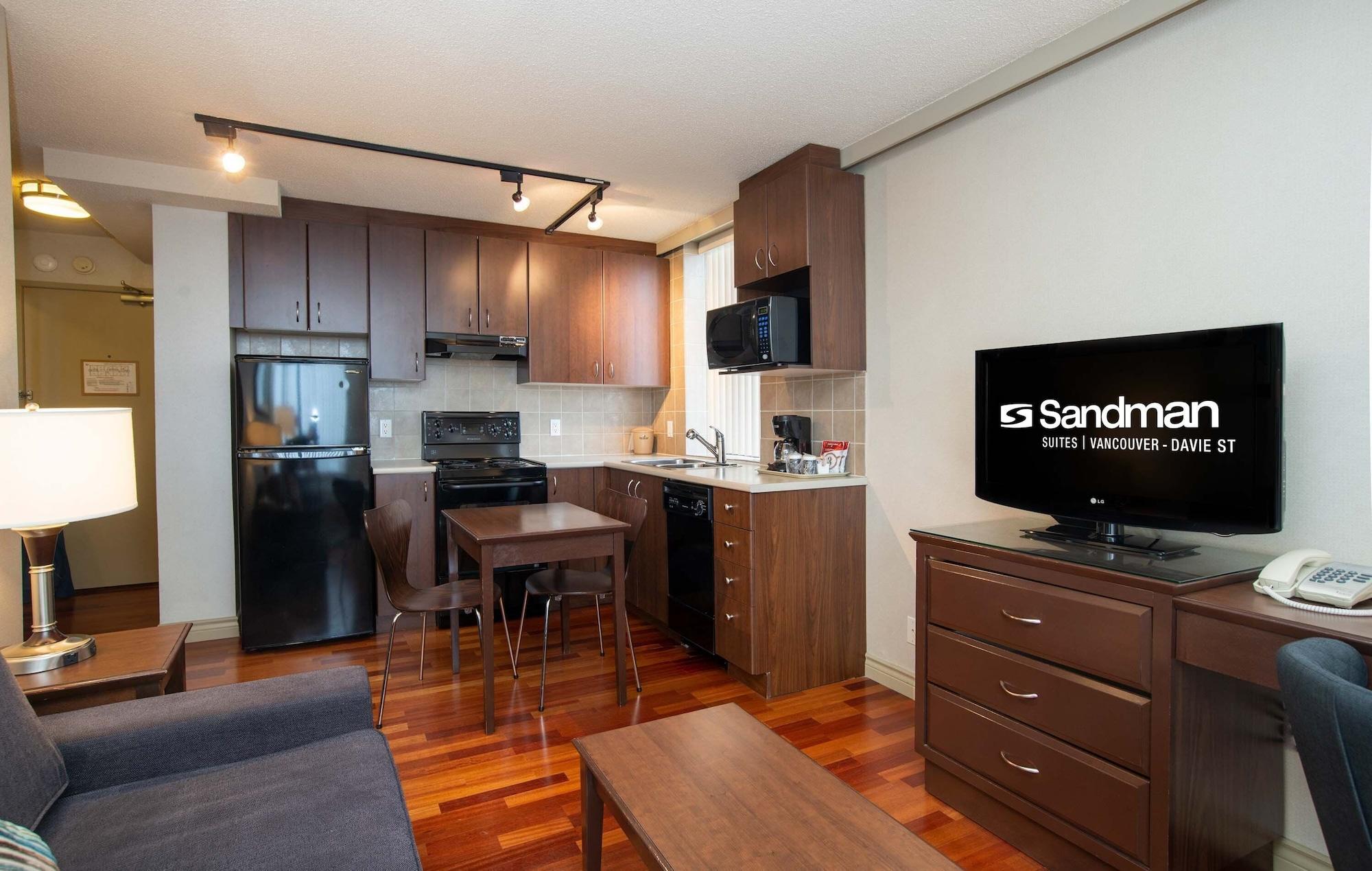 Sandman Suites Vancouver On Davie Exterior photo